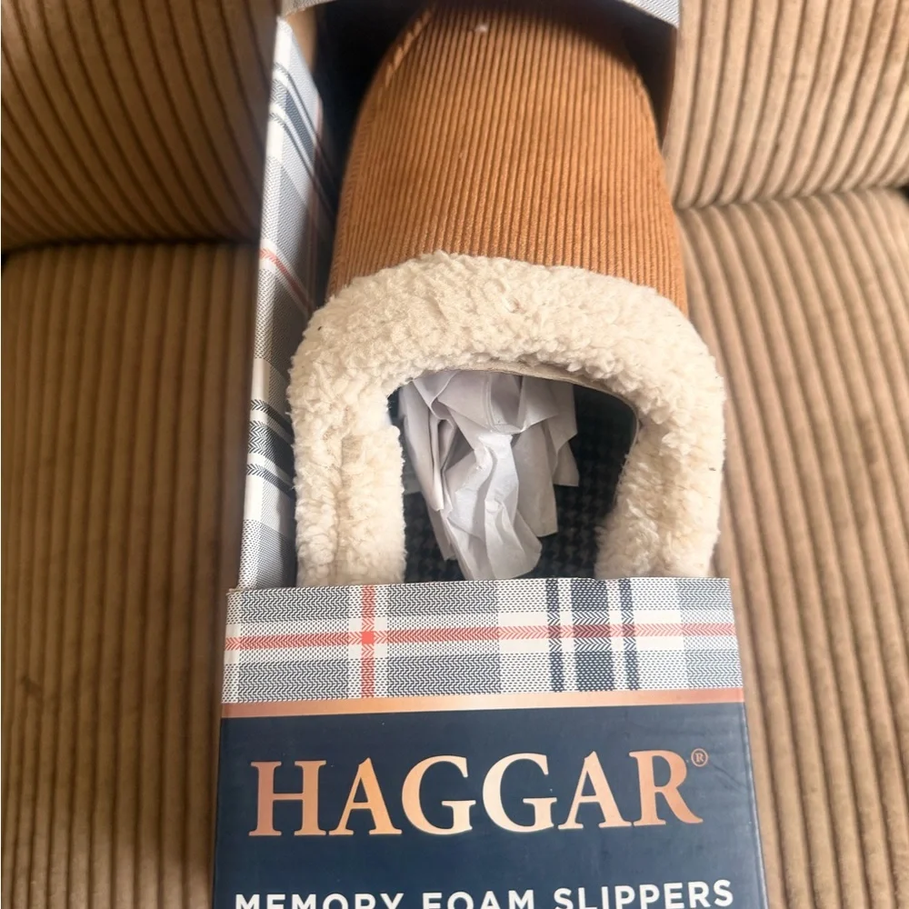 Haggar Men's Tan Memory Foam Slip-On Slippers